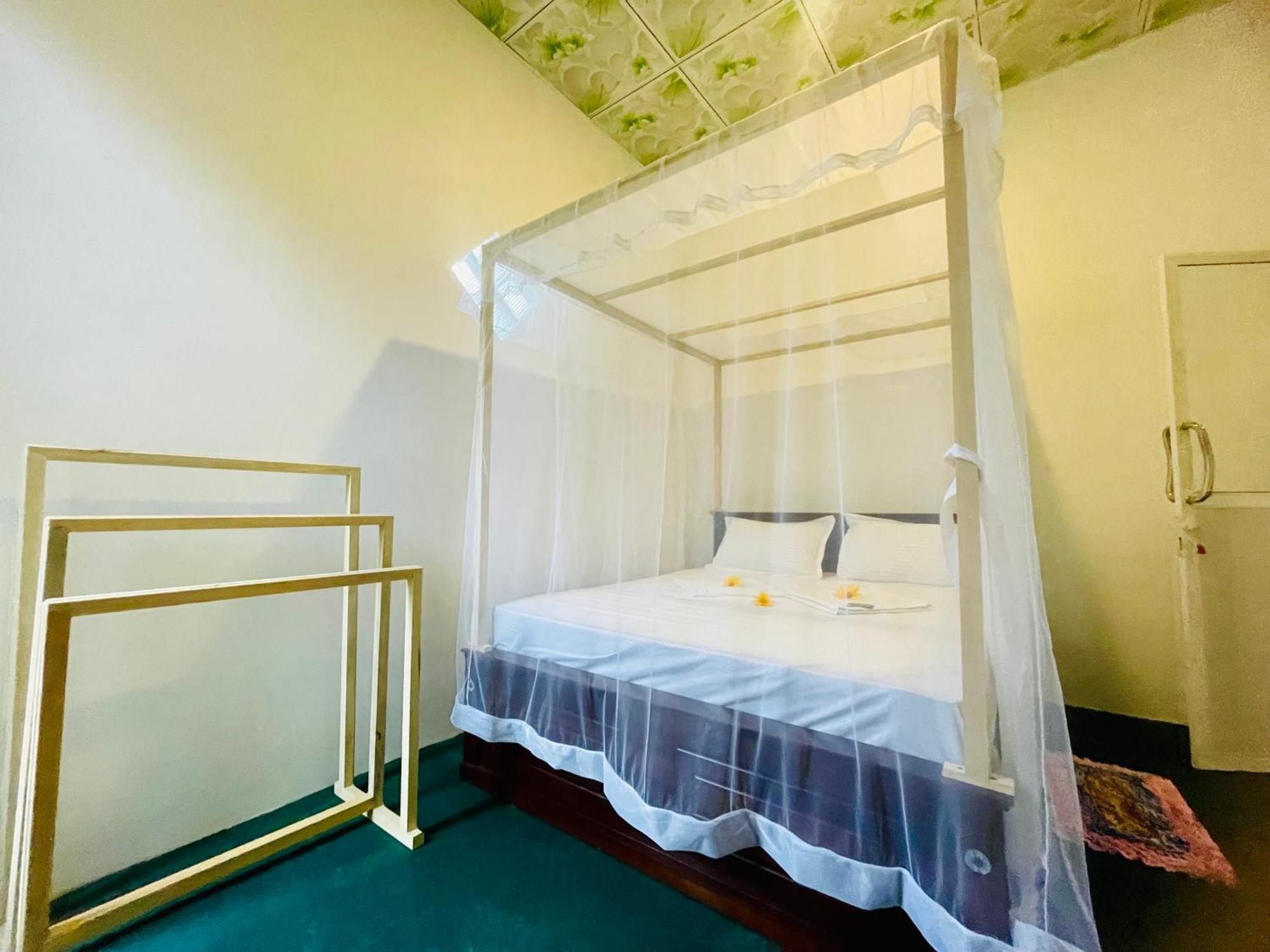 Hotel White Hill House Hiriketiya Dikwella Exterior foto